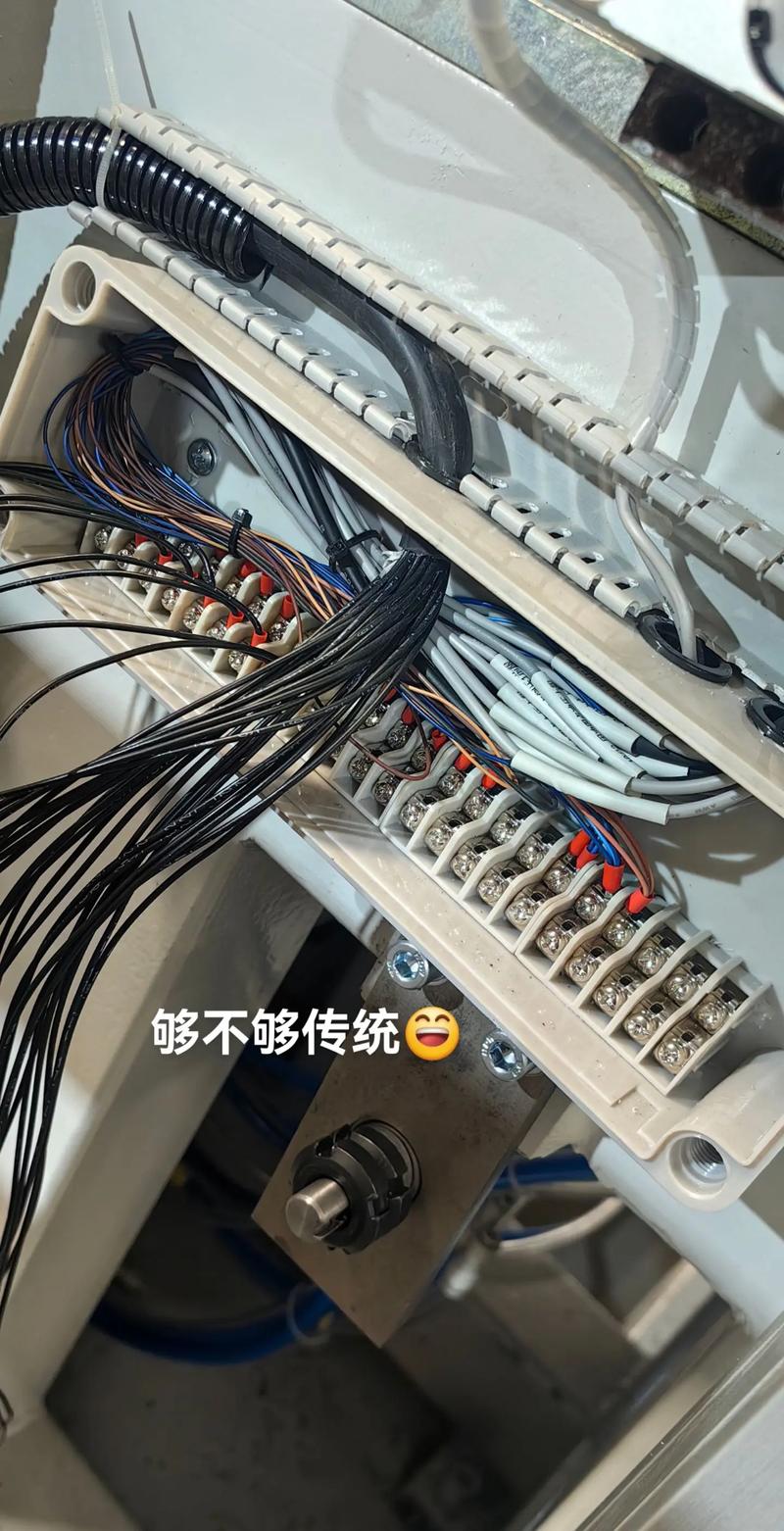 殊途同歸 電氣聯接中的“咖啡與白開水”哲學